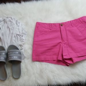 Pink Gap shorts 🌸